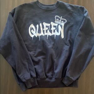 Hanes Black Crewneck QUEEN Graphic Sweater